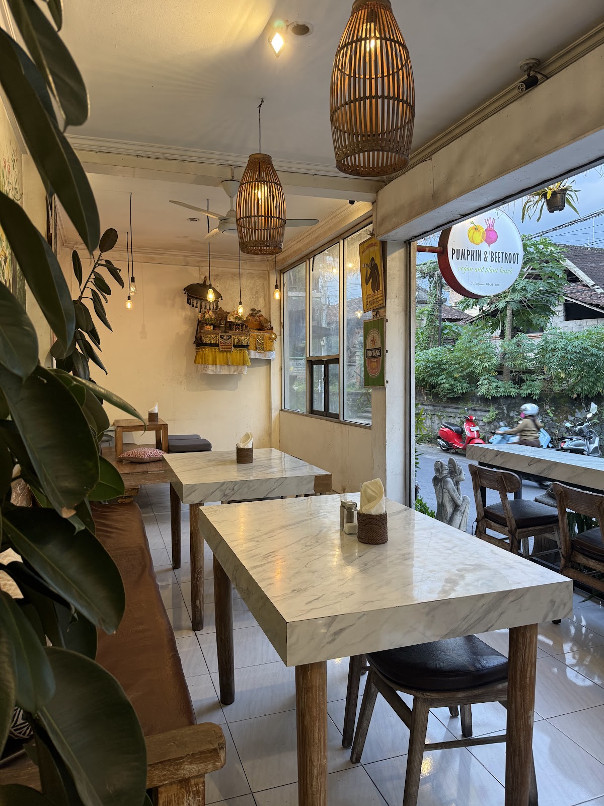 Pumpkin & Beetroot Cafe