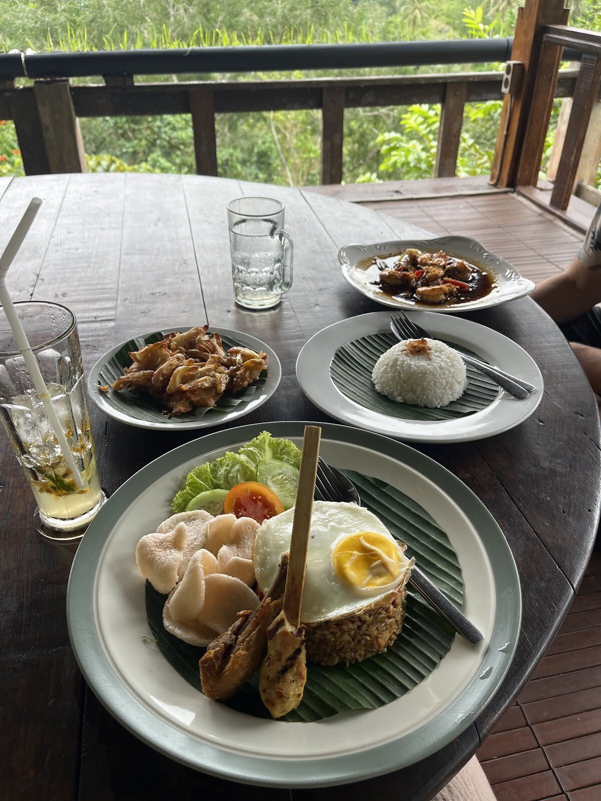 Waroeng Sebatu