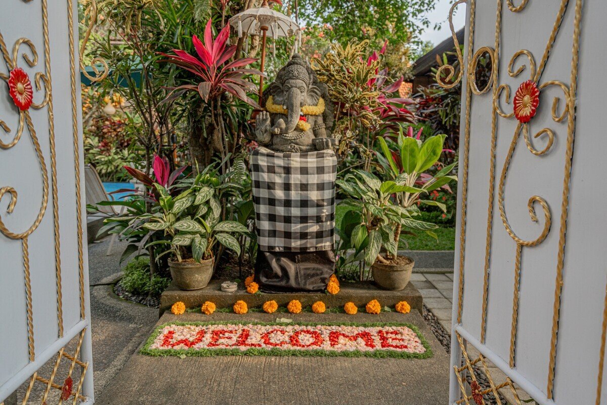 Вилла вилла с бассейном, 5 спален Ubud 600м² 4 и более спален
