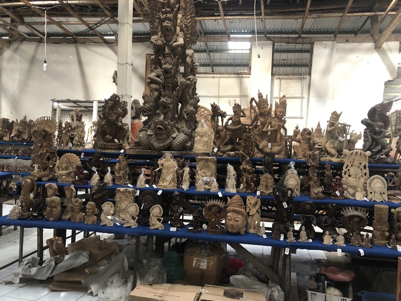 Yuyu wood carving & furniture