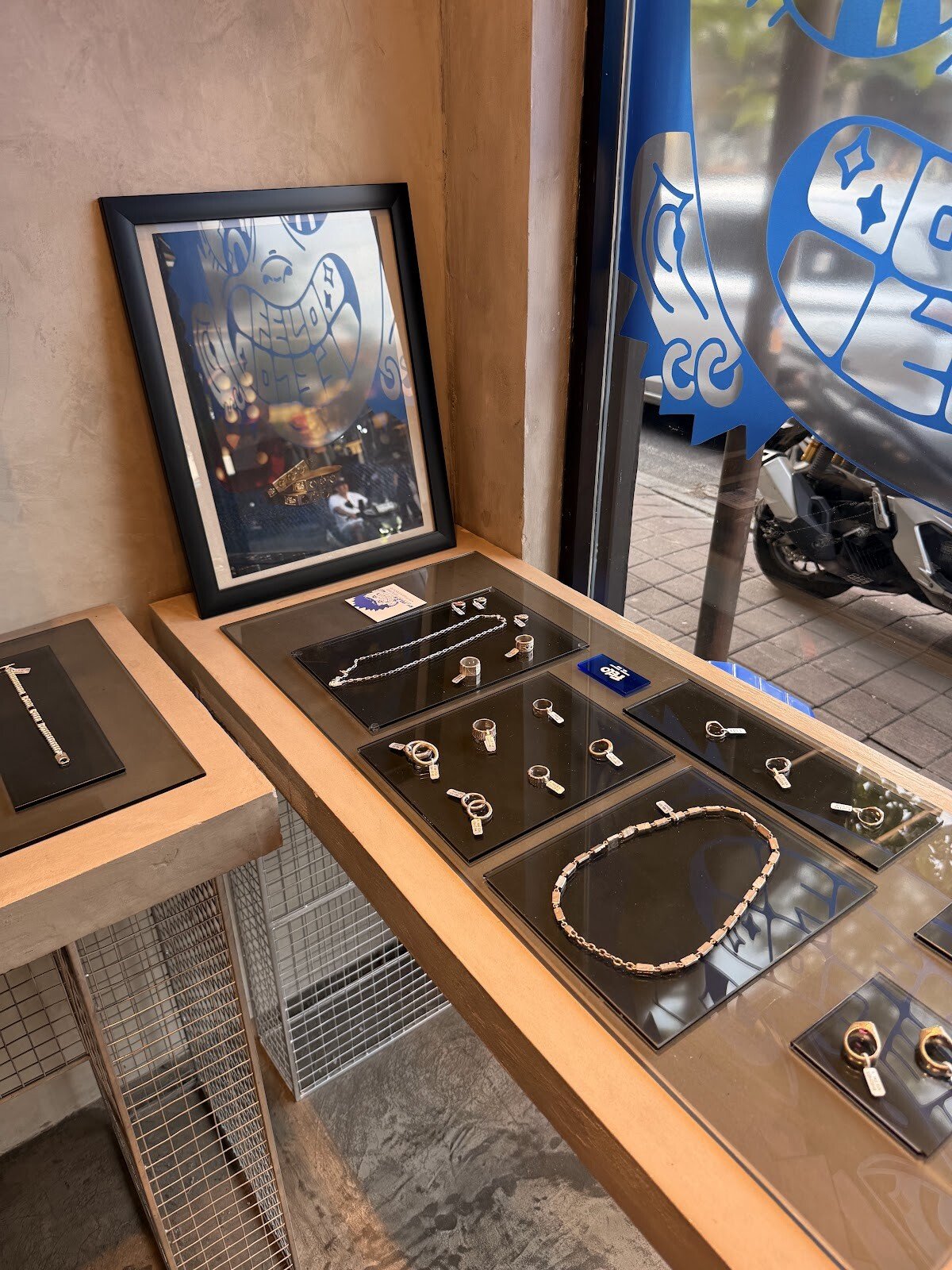 FELO Jewellery Store