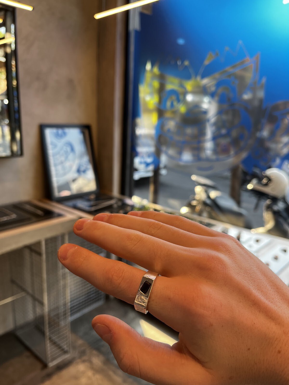 FELO Jewellery Store