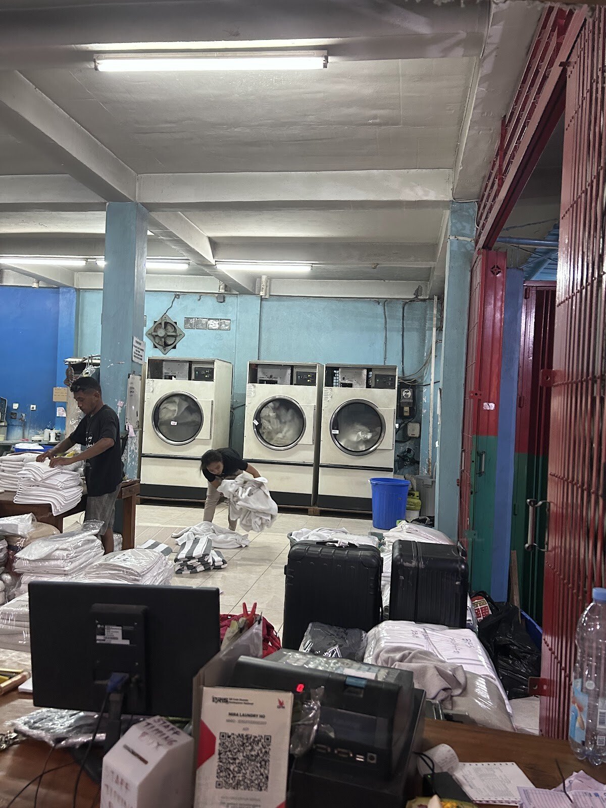 Clear’s Mira Laundry (Pusat Cuci Karpet)