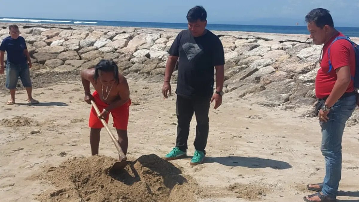 В Сануре проверяют пляжный дренаж после видео с мутной водой