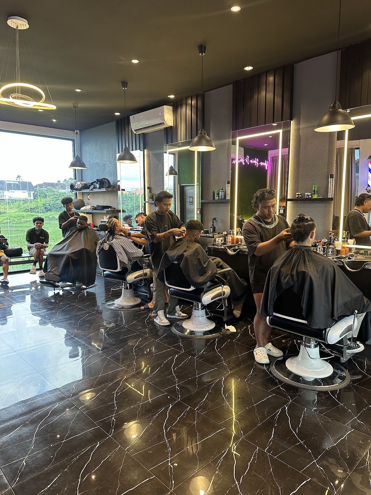 BERCUT BARBERSHOP CANGGU