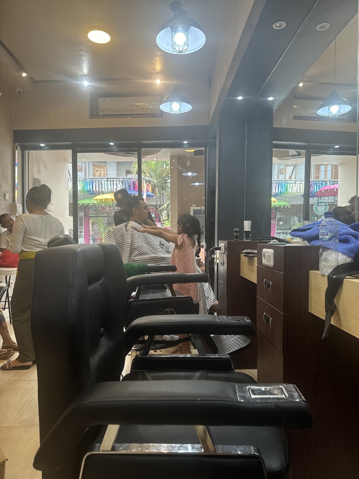 Sam The men Barbershop (by canggu barber)