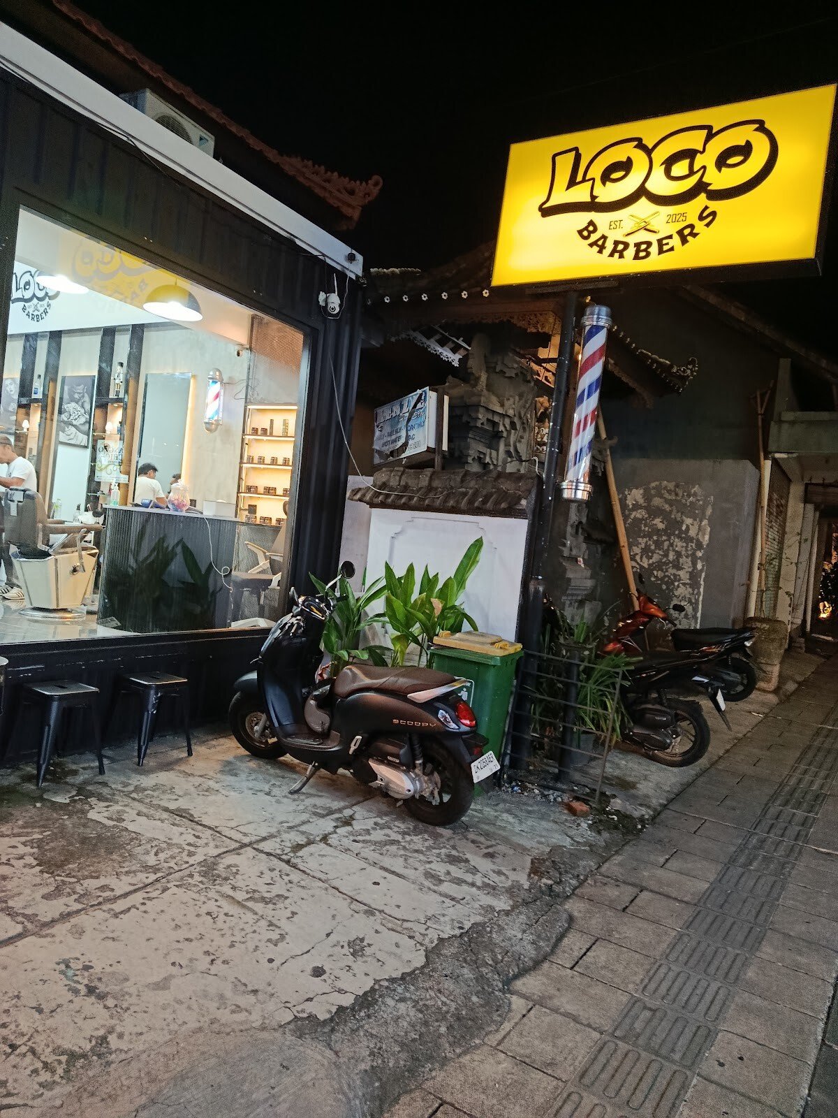 LOCO BARBERS CANGGU