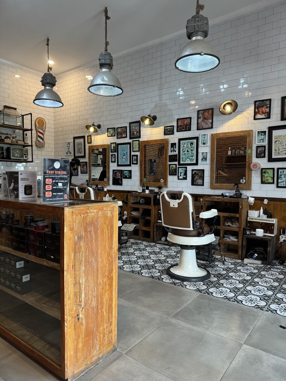 The Roots Barbershop Canggu