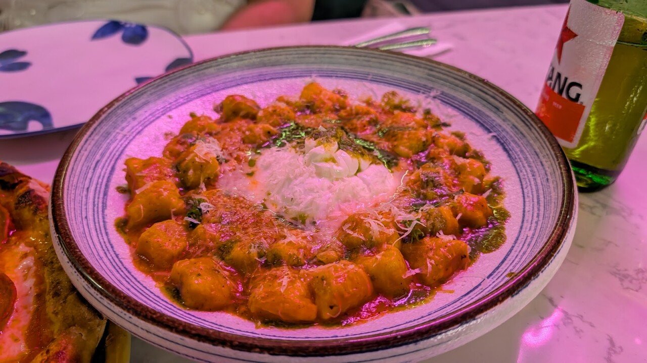 Amalfi Bar & Pizzeria
