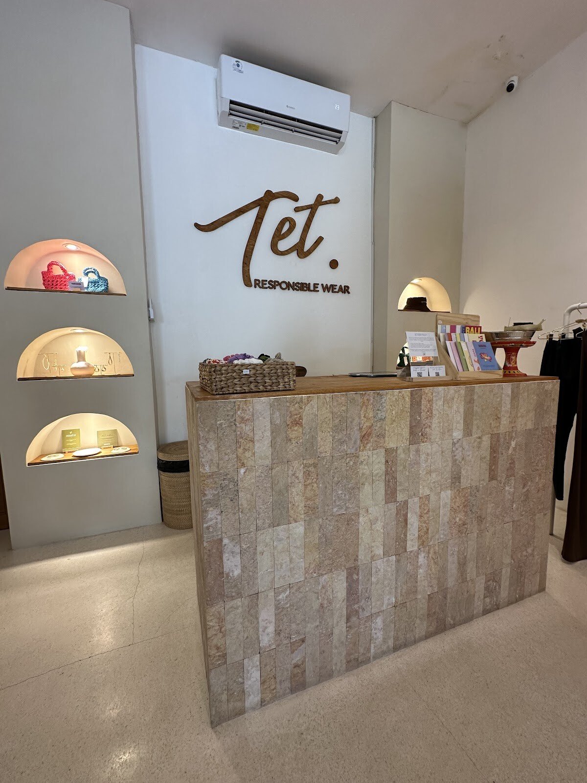TET. Responsiblewear
