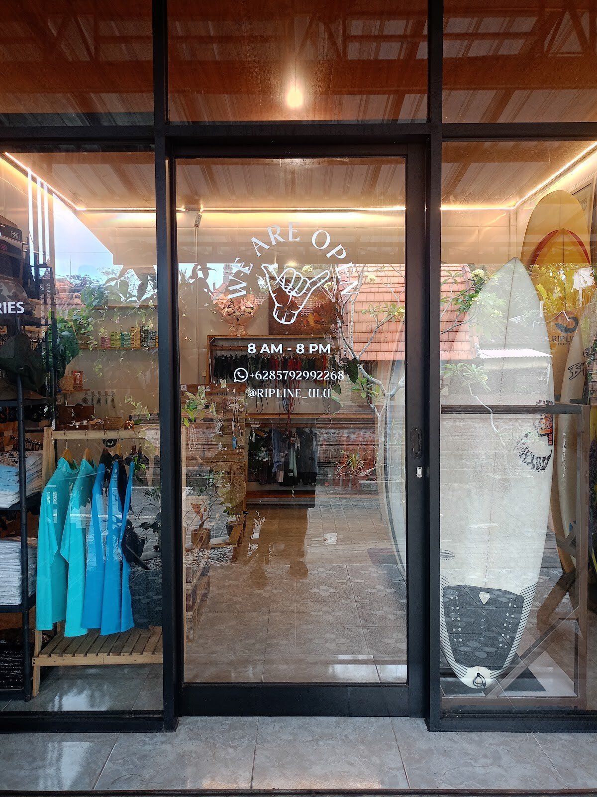 RIPLINE Surf Shop Uluwatu