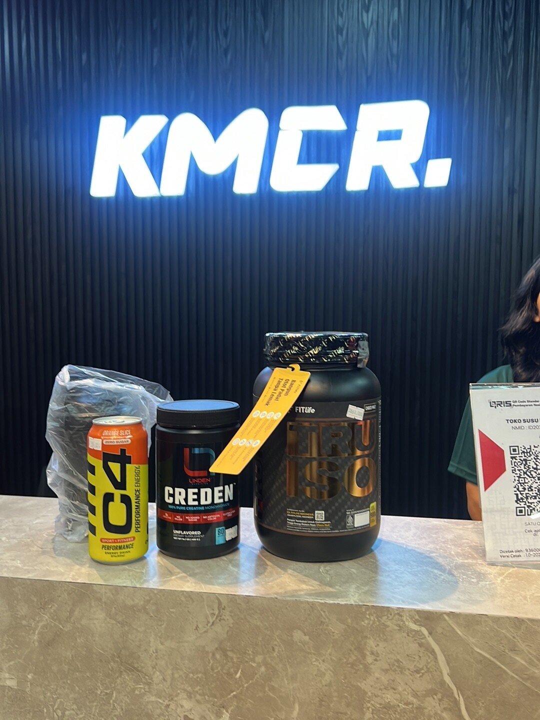 KMCR Canggu Sports Nutrition, Apparel & Protein Smoothies