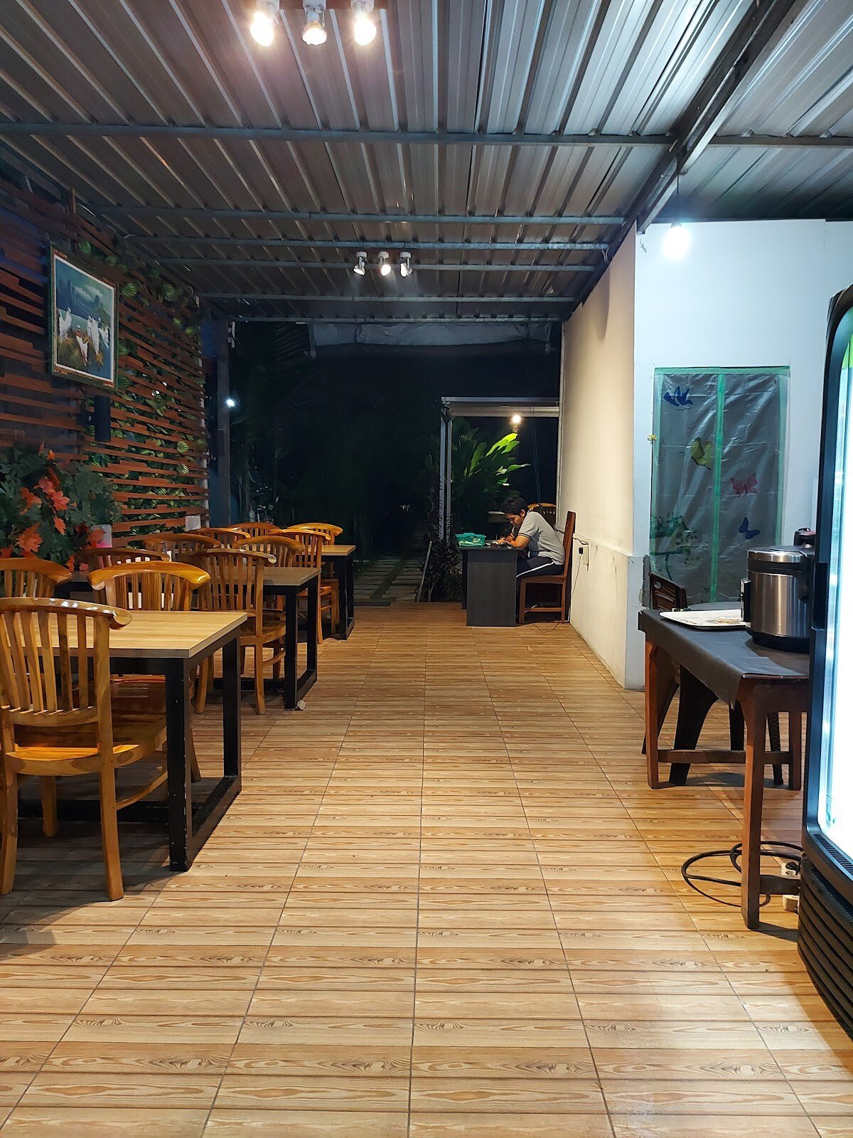 TYM SEA FOOD CANGGU - Supplier and Restaurant