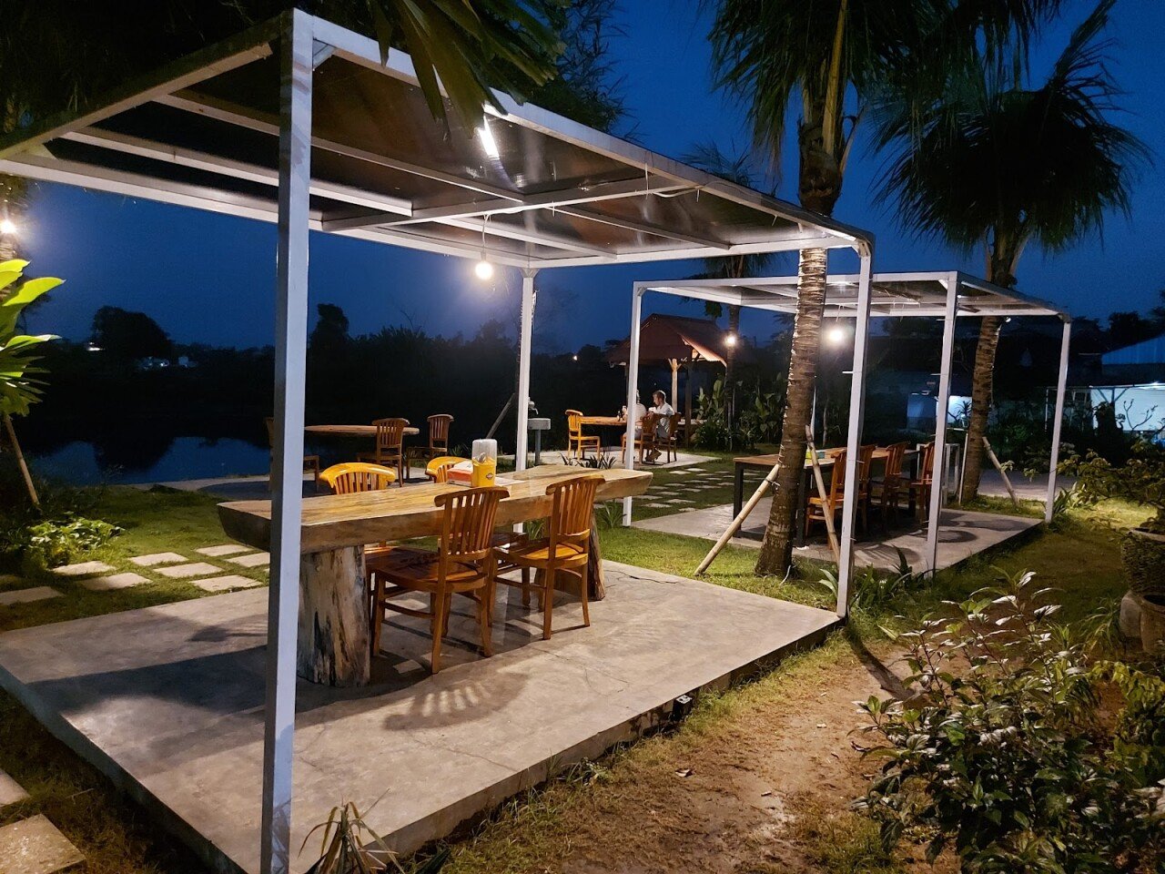 TYM SEA FOOD CANGGU - Supplier and Restaurant