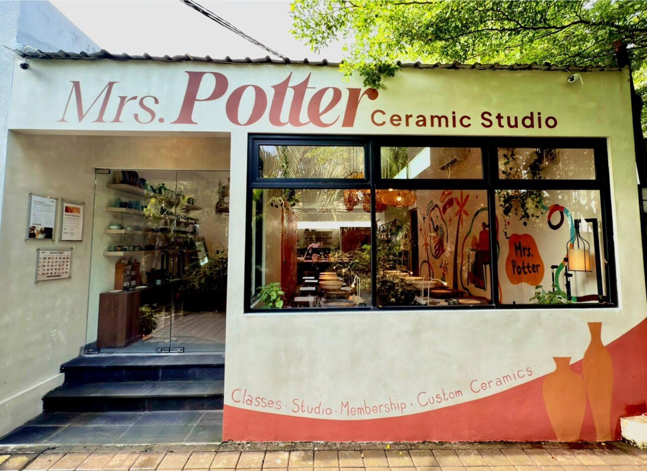 Mrs.Potter Ceramic Studio and Pottery Workshop