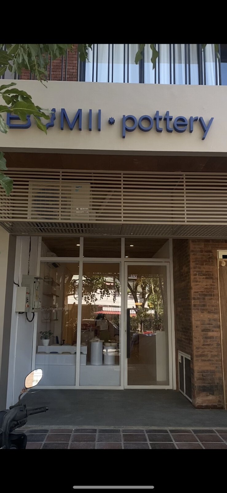 Bumii Pottery