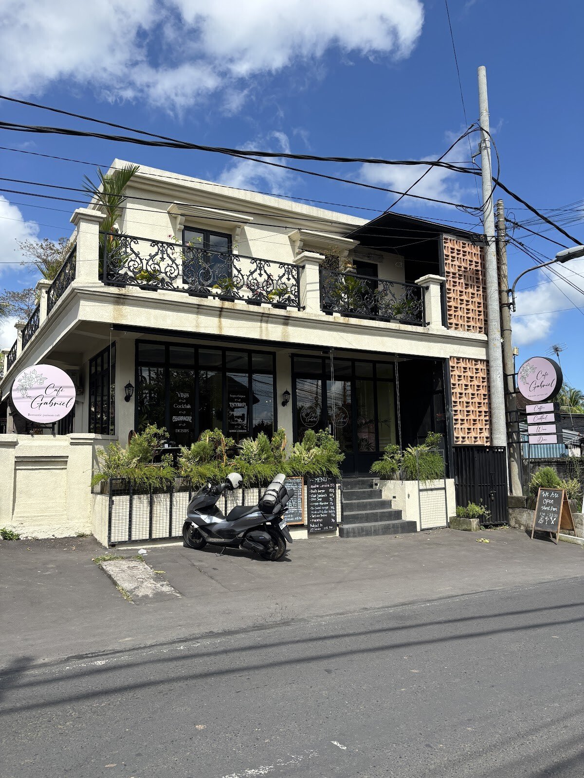 Cafe Gabriel