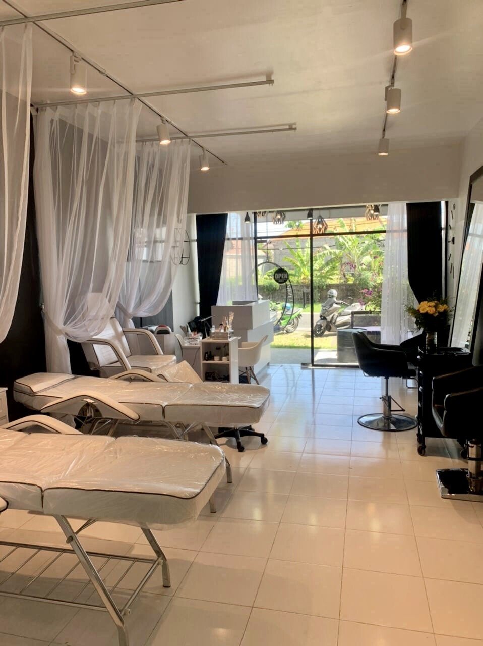 Studio 54 Beauty Salon Uluwatu