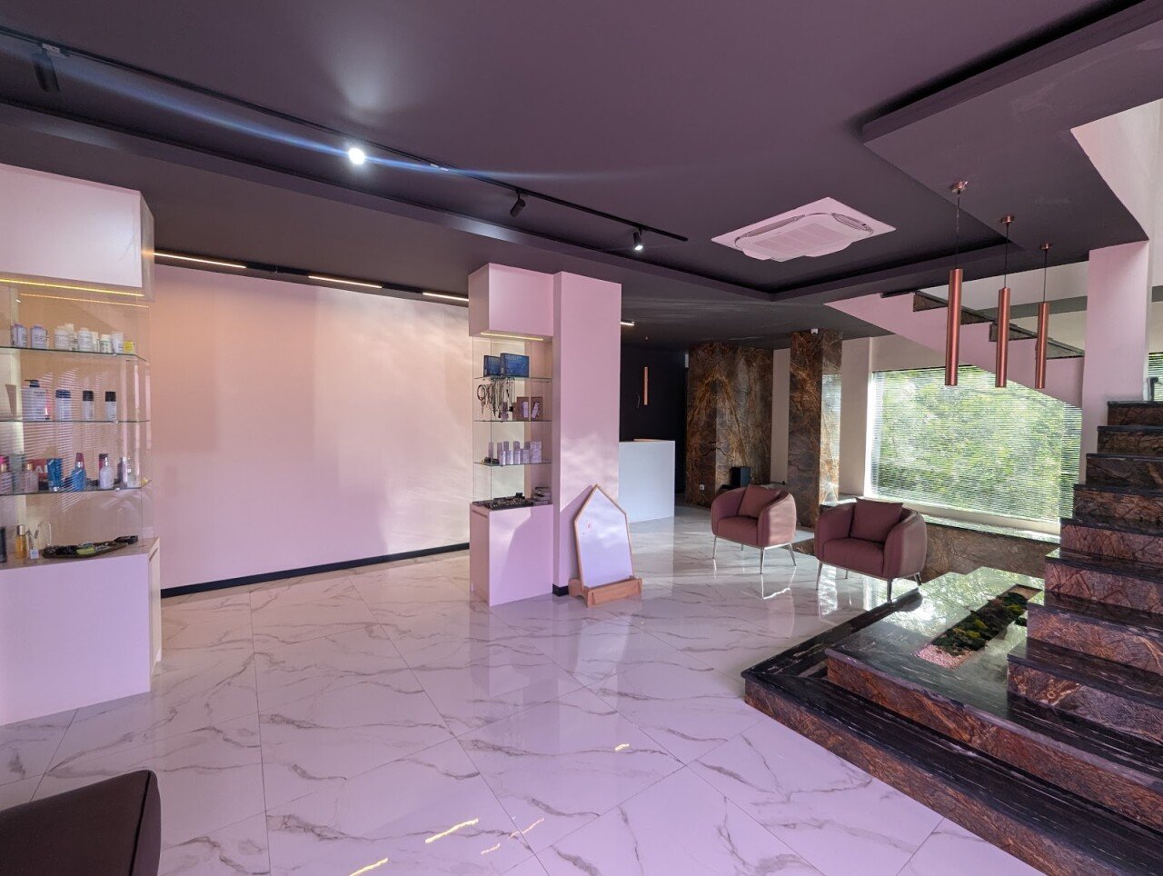 Upgrade Beauty Center