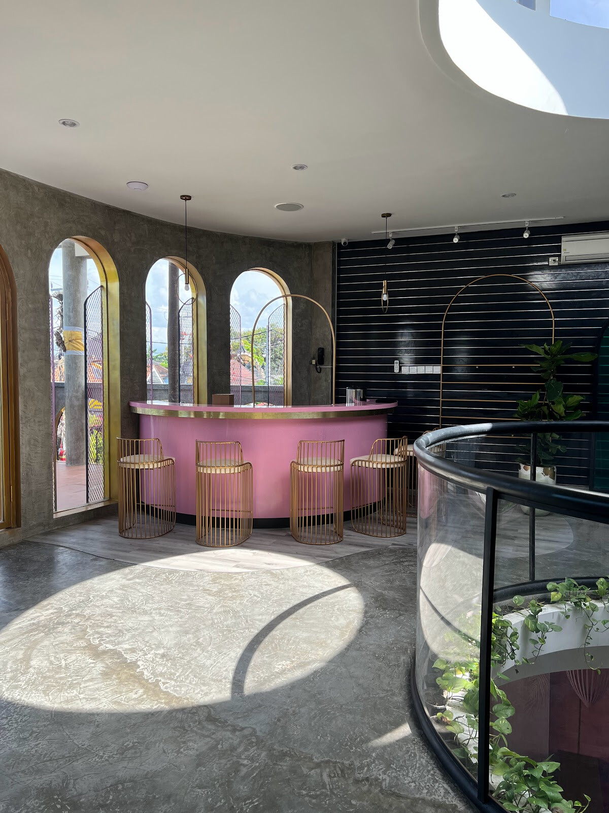 Mynx Hair & Beauty Emporium
