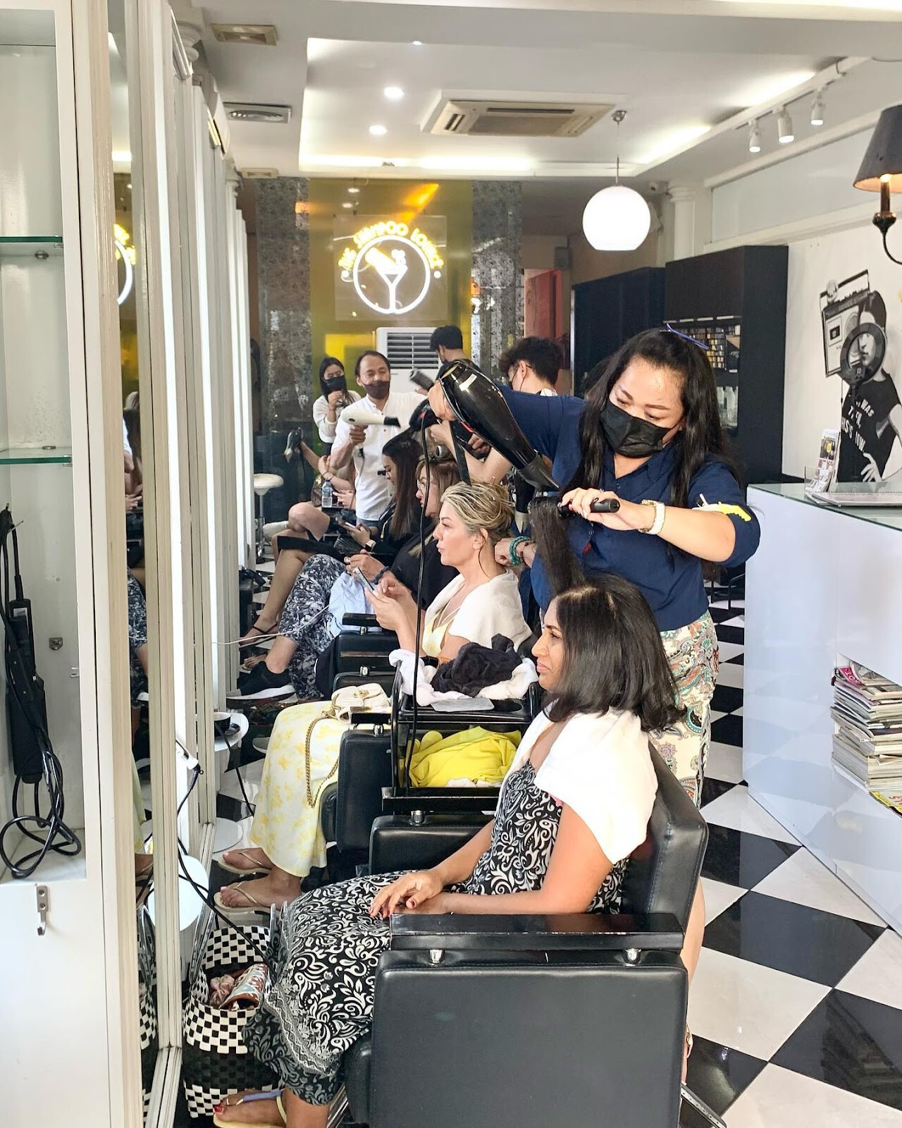 The Shampoo Lounge