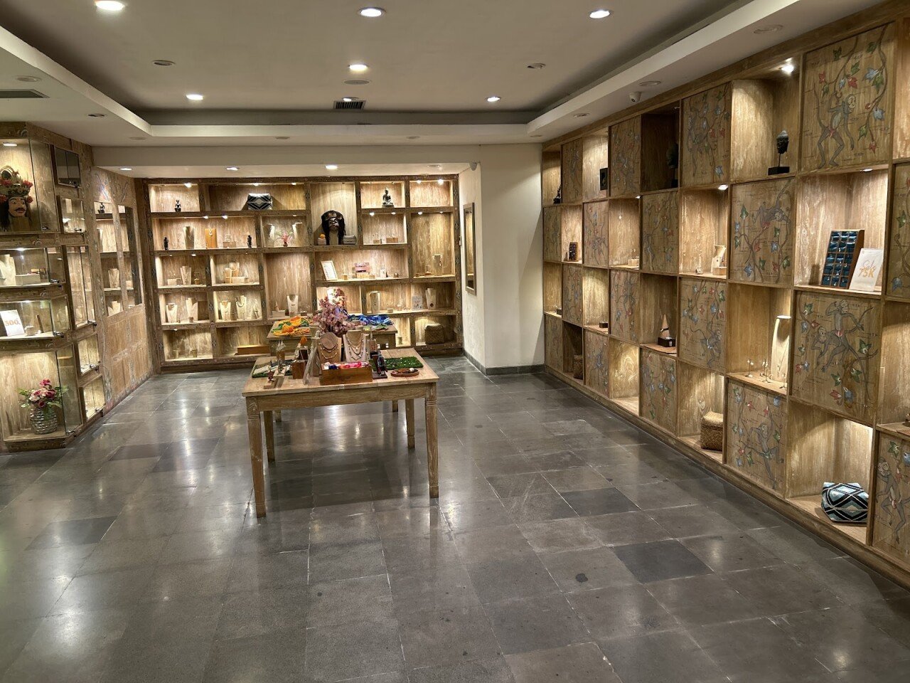 SUNSRI House of Jewelry