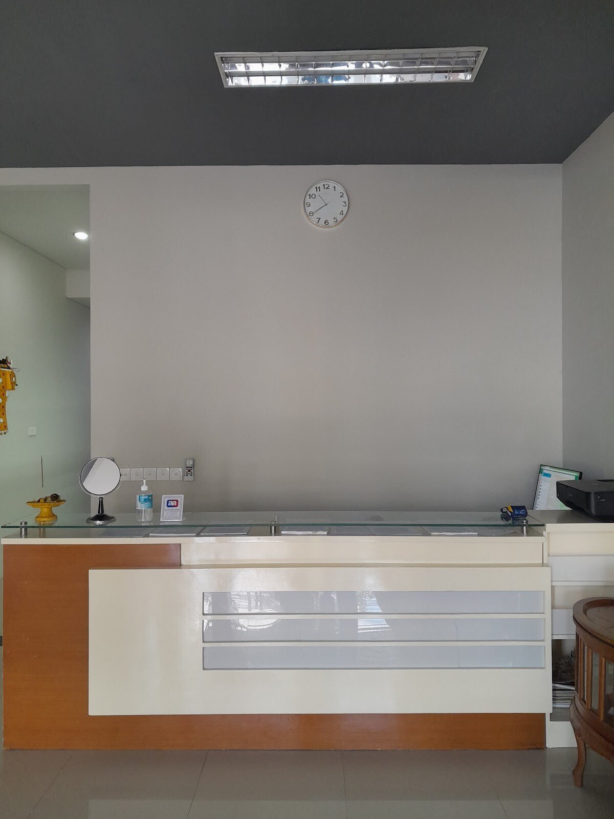 Bali Dental Clinic 911 Sunset Road