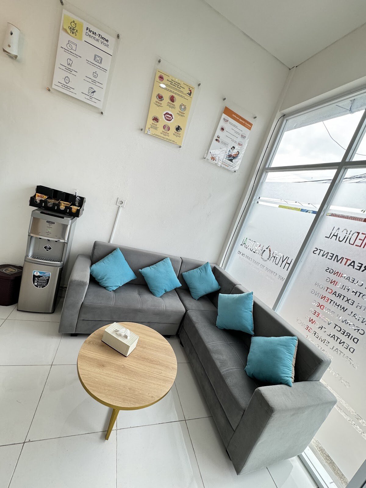 Hydro Medical Dental Care Batu Bolong - Dentist|Teeth Whitening|Teeth Scaling|Tooth Filling|Veneers Clinic Near Canggu
