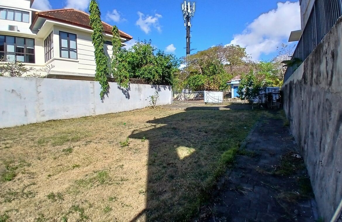 Земельный участок с видом на океан у new kuta golf Баланган 456м²