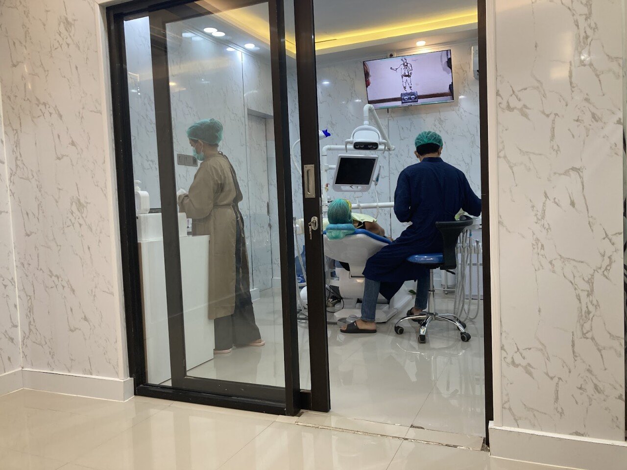 MYD DENTAL CLINIC BALI