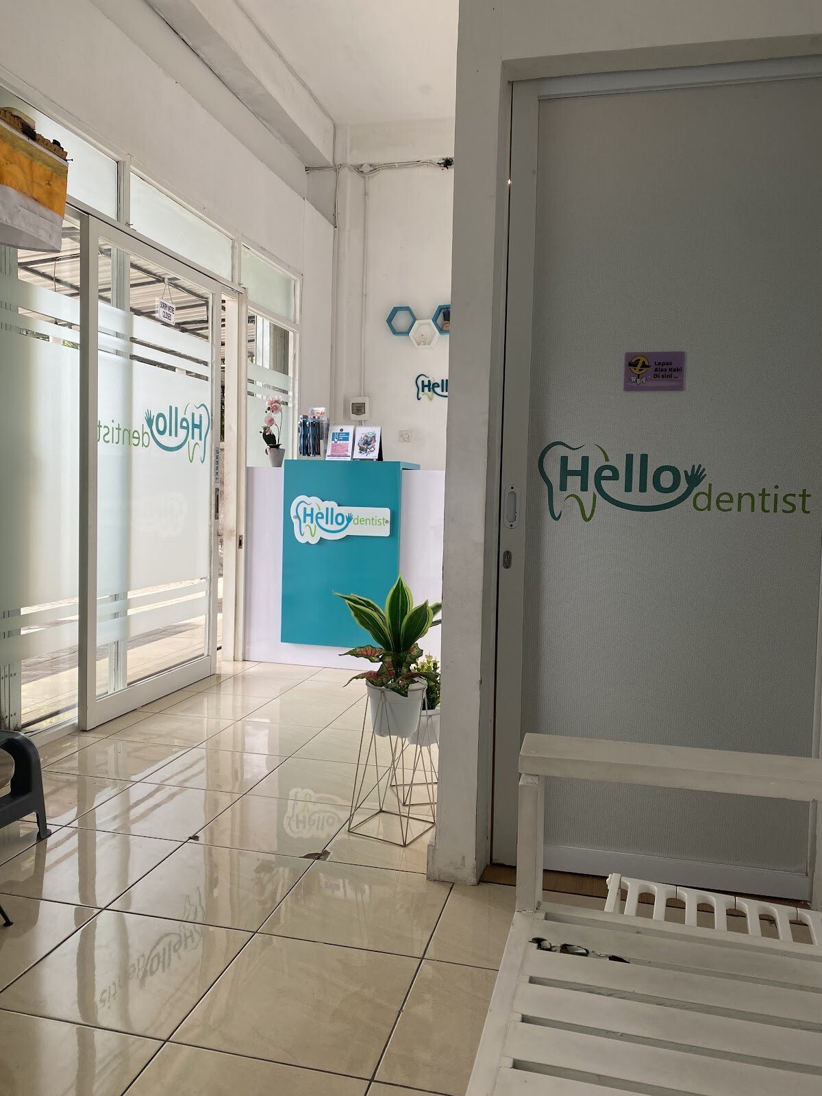 Hello Dentist Bali