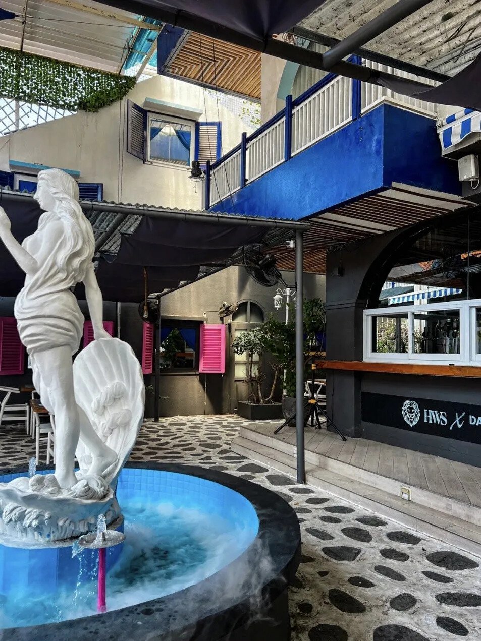 HWS & Darkside Lounge Bar