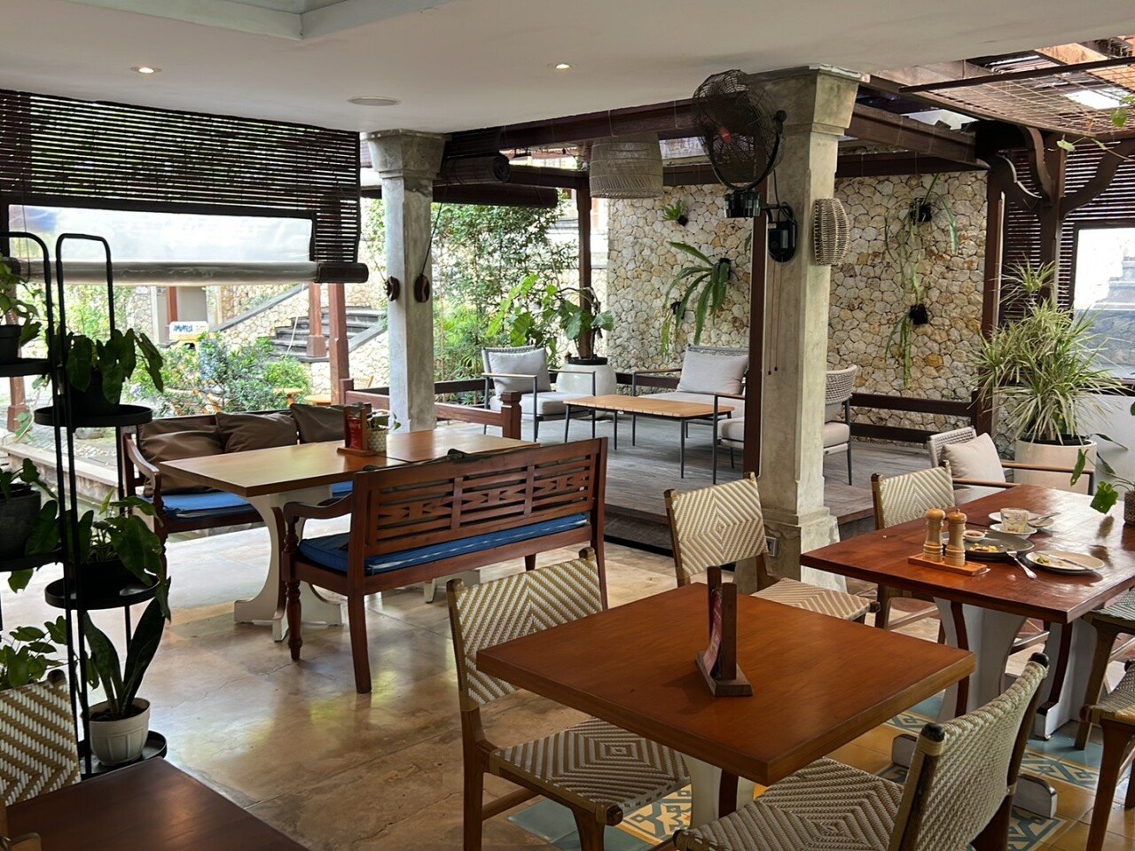 Colabo Cafe