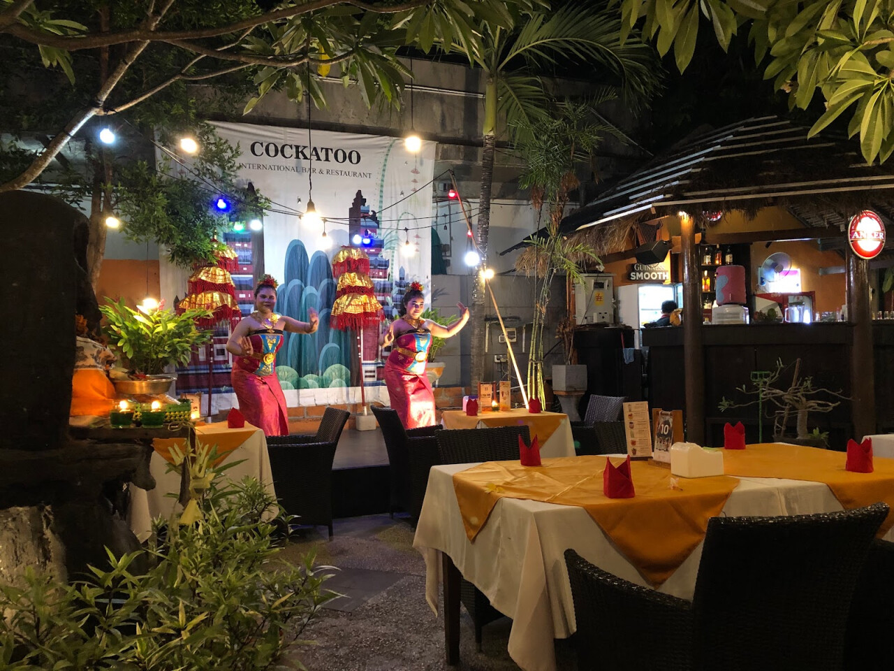 Cockatoo International Bar & Restaurant Nusa Dua