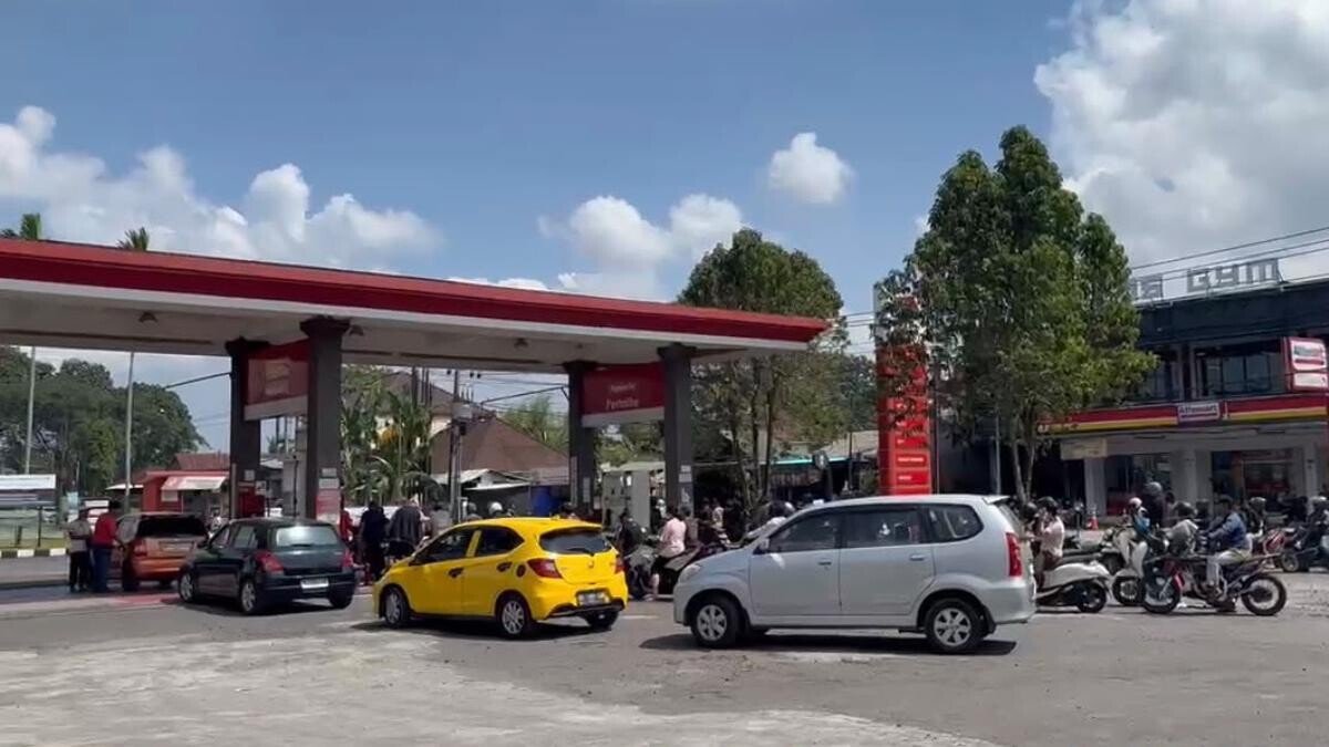 Заправку по чётным и нечётным номерам на Бали продлили до 23 октября