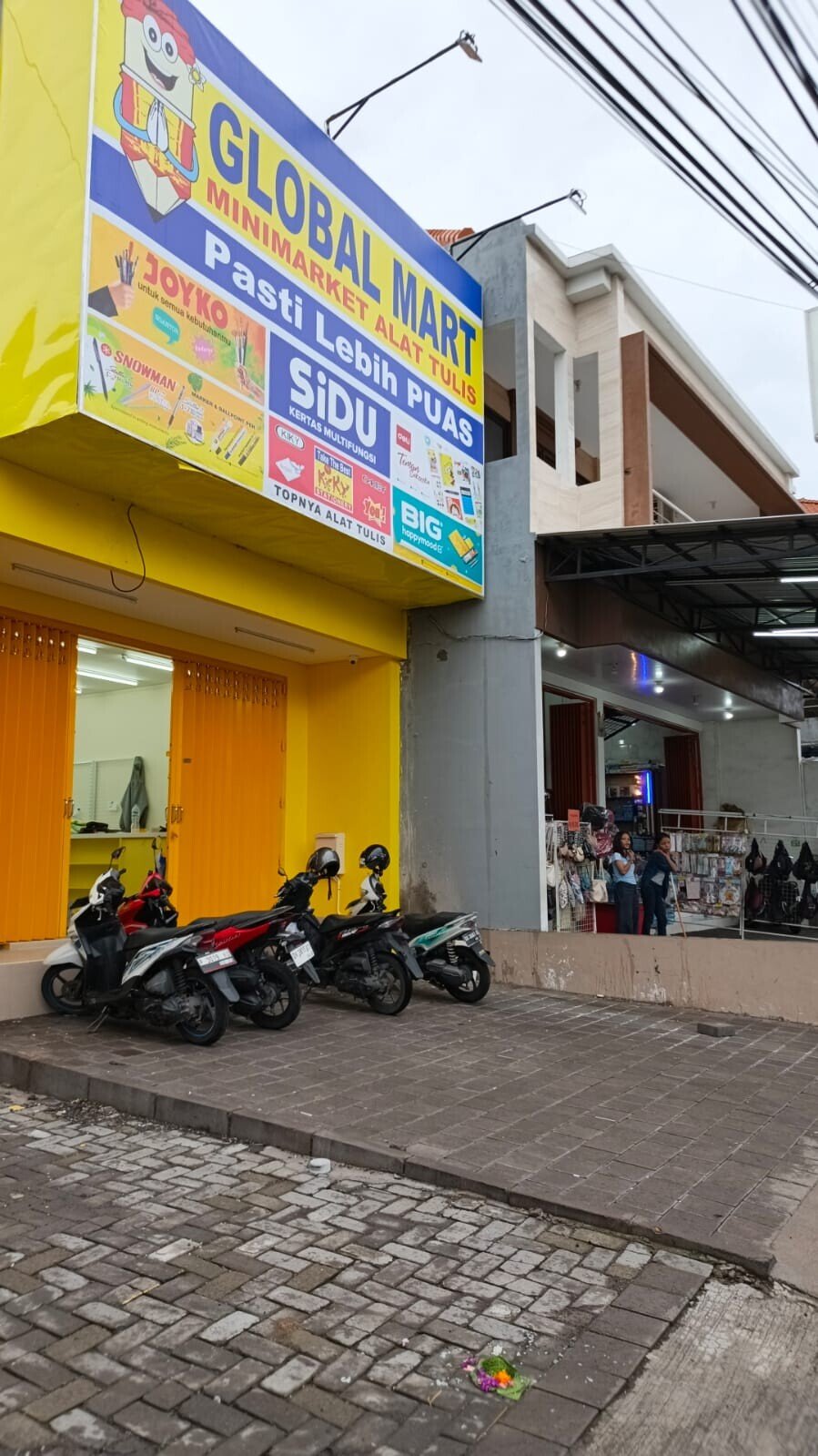 Global Mart Sidakarya