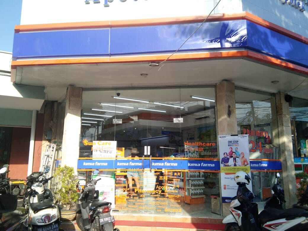 Apotek Kimia Farma 412 Seminyak 2