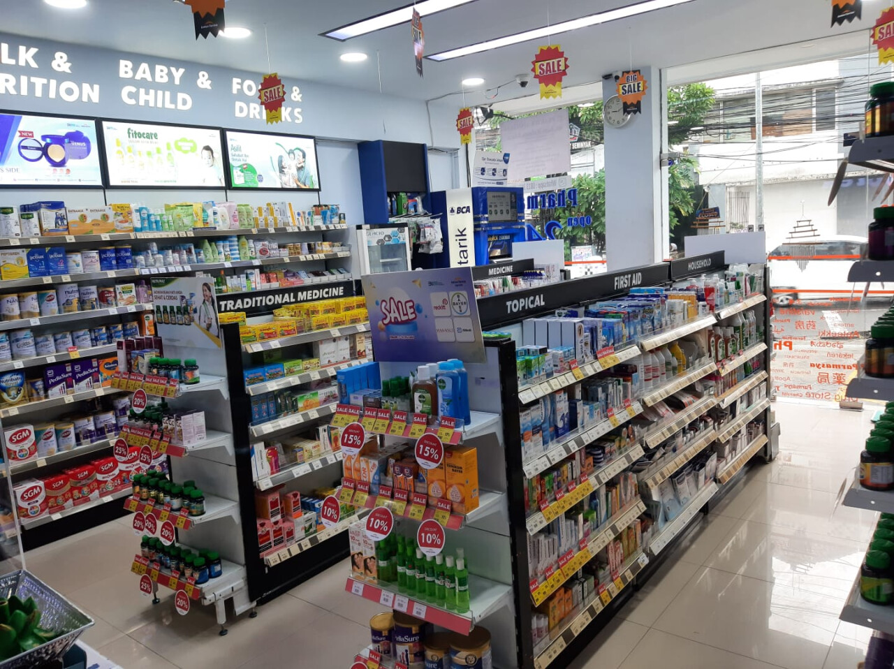 Apotek Kimia Farma 412 Seminyak 2