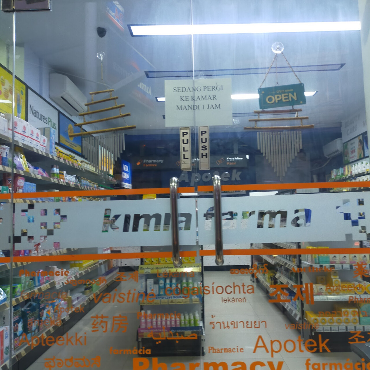 Apotek Kimia Farma 412 Seminyak 2