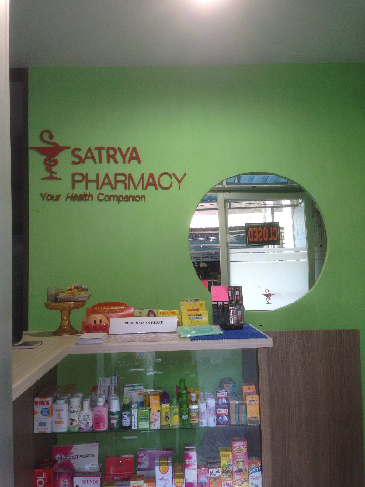 APOTEK SATRYA PHARMACY