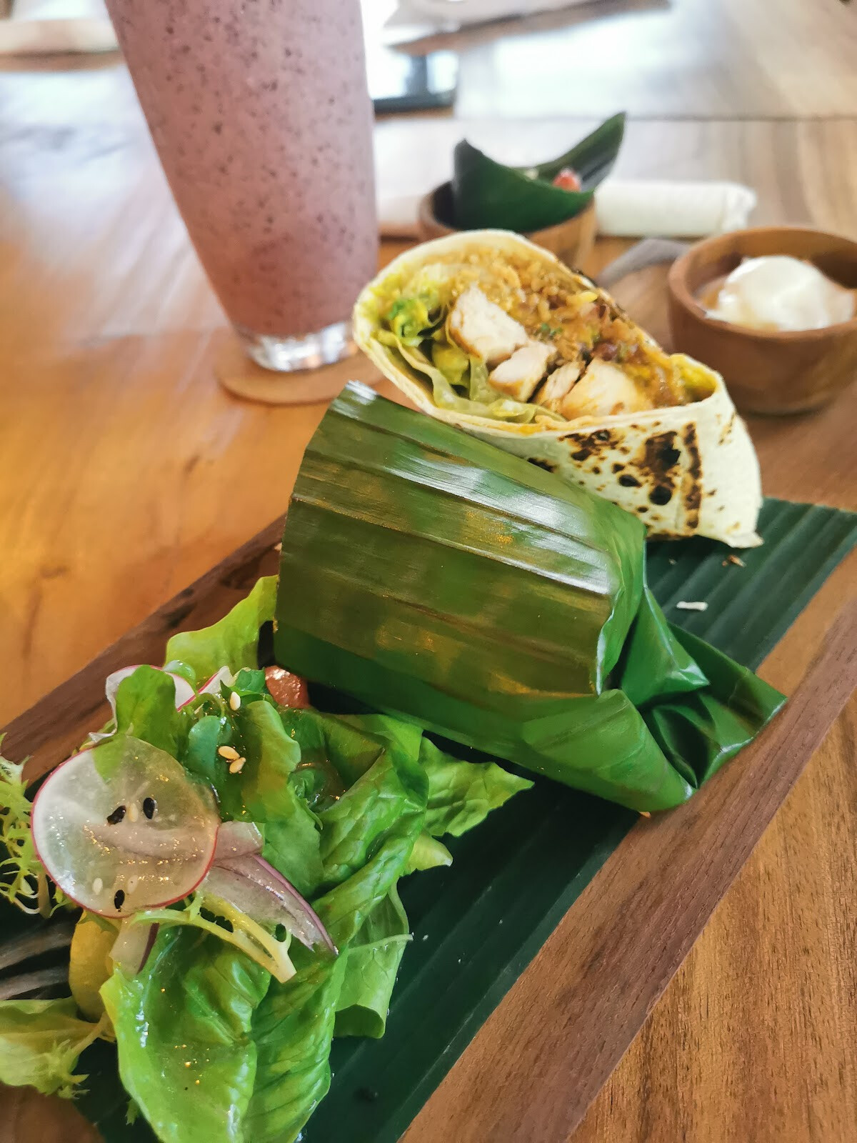 Honeycomb Hookah- Lounge & Eatery