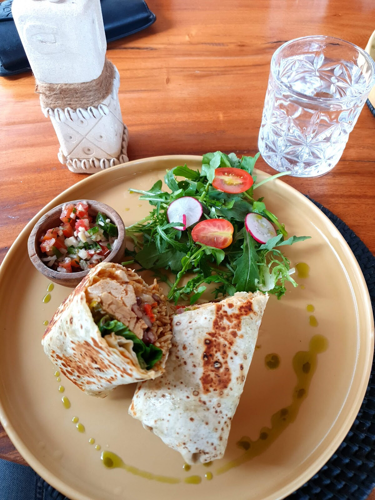 Honeycomb Hookah- Lounge & Eatery