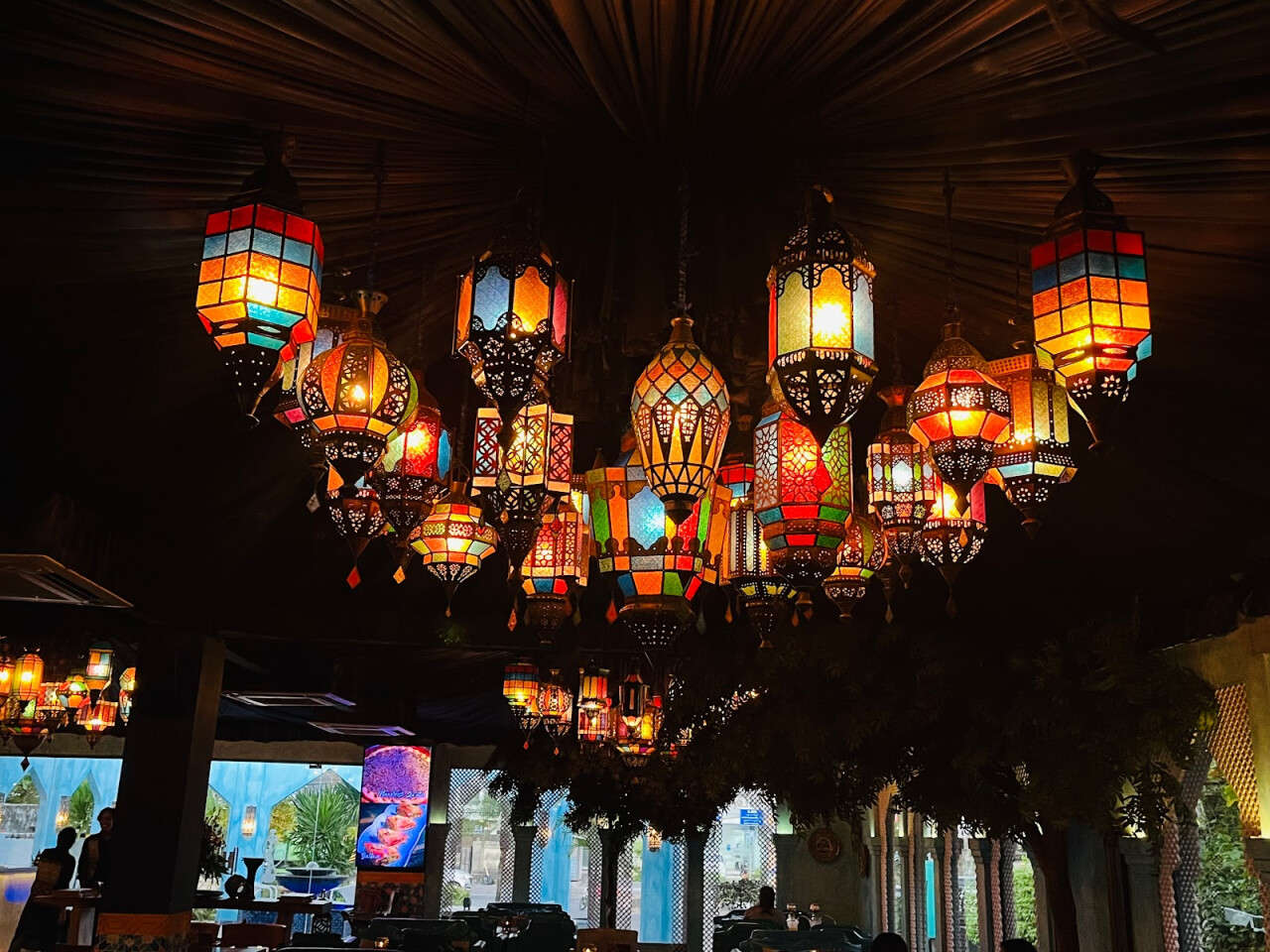 Shisha Cafe مطعم عربي/ شيشة