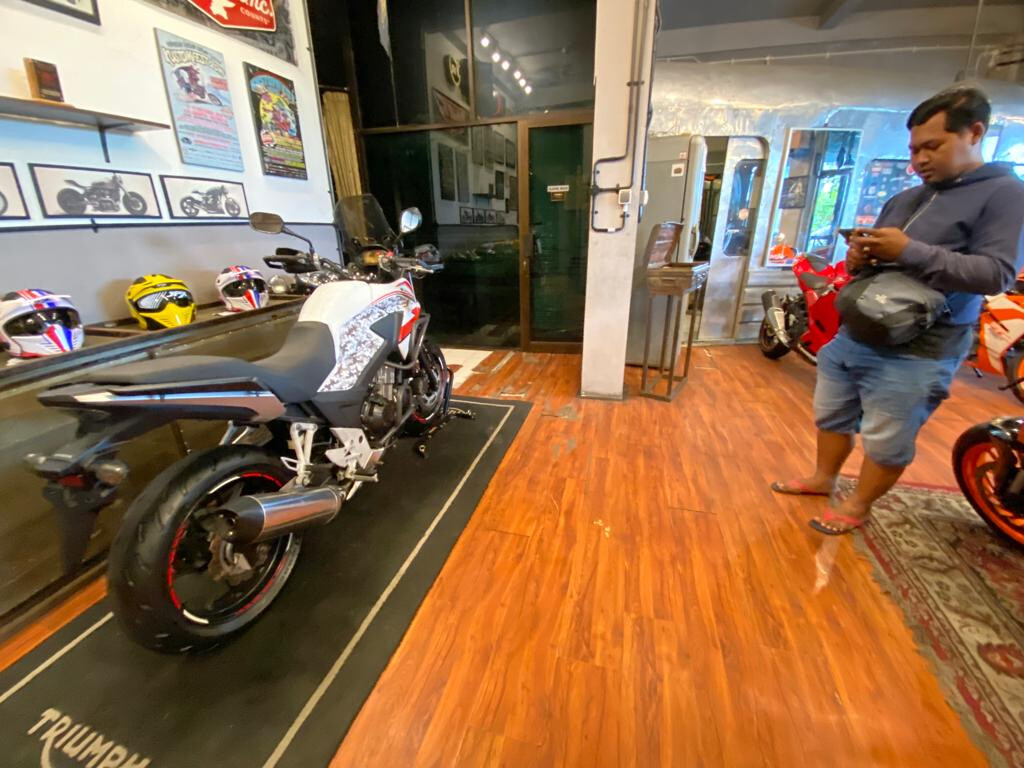 Torched Garage Buy And Sale Motorcycle