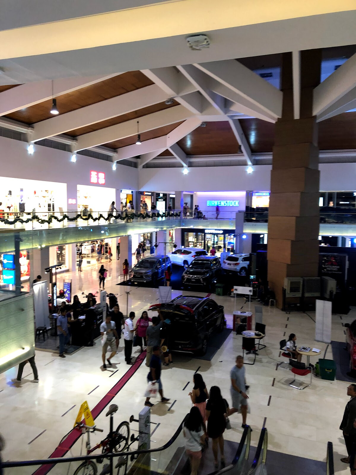 Matahari Department Store Mal Bali Galeria
