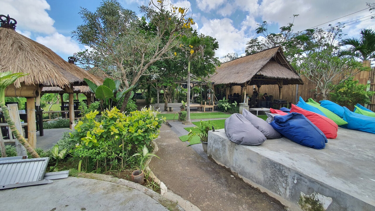 Spirit Bar & Kitchen & Shisha Lounge