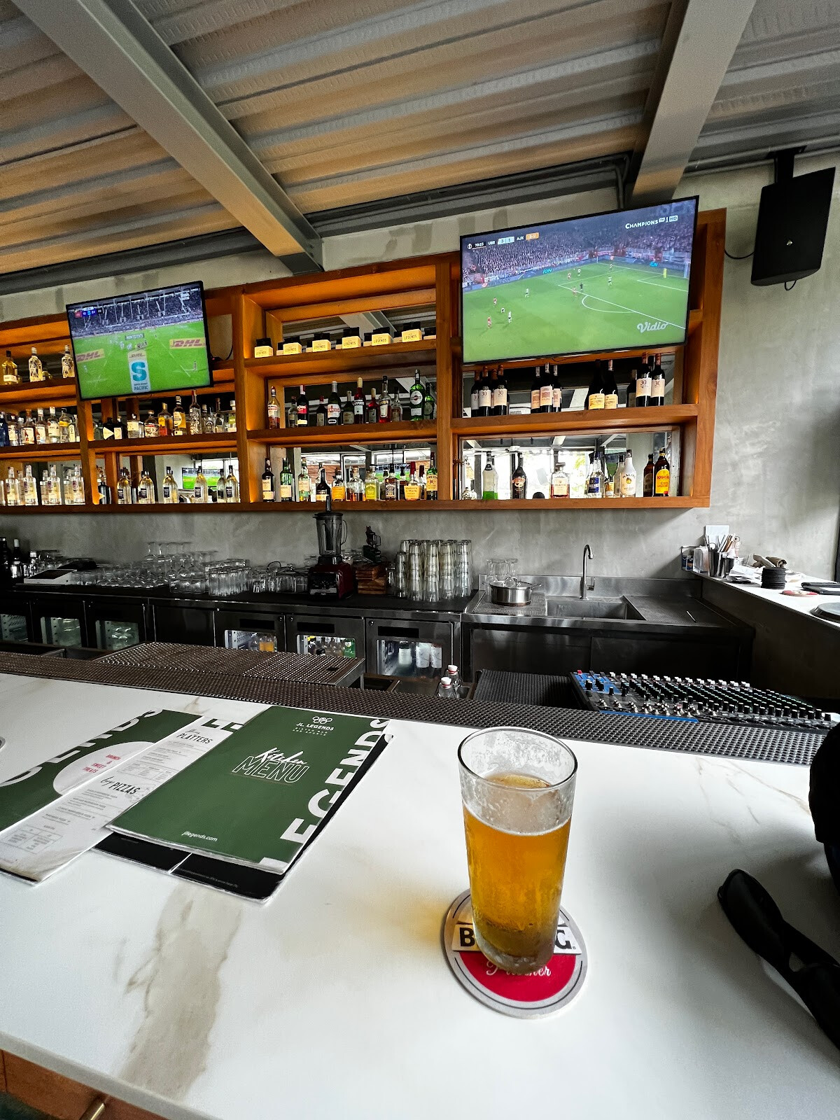 Legends - Bistro Bar & Sports
