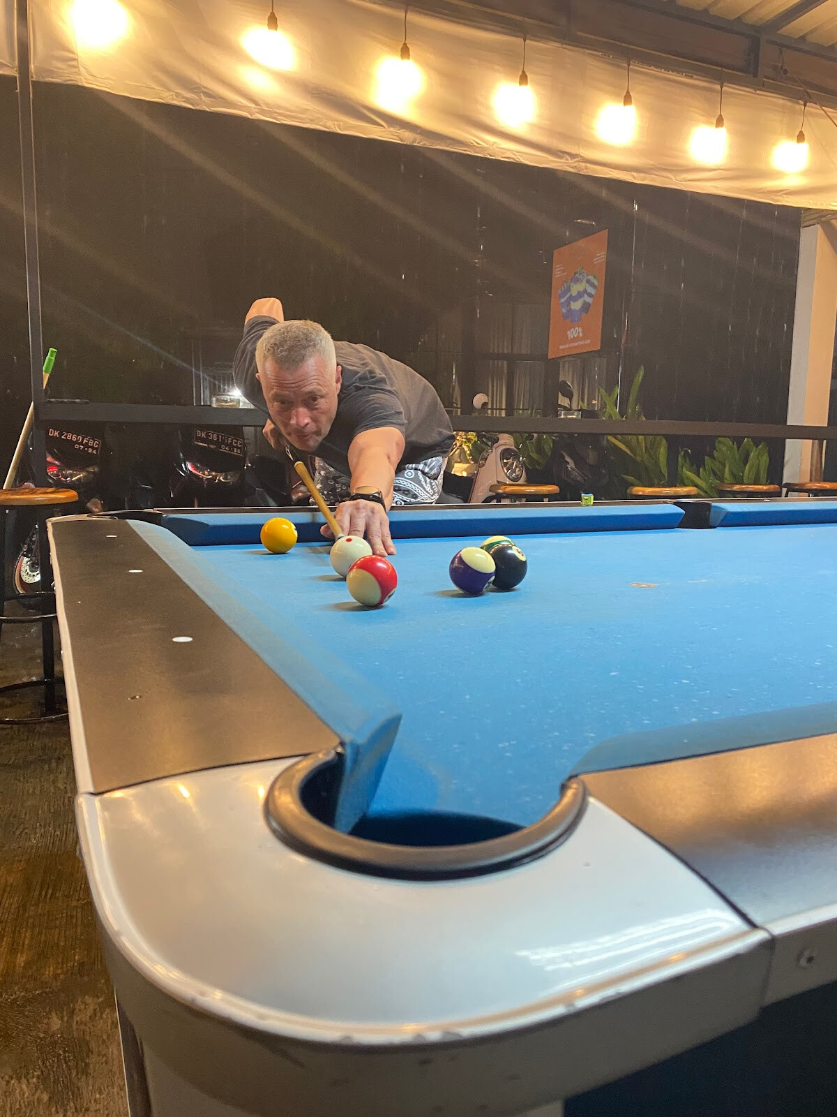 KNOCKOUT BAR