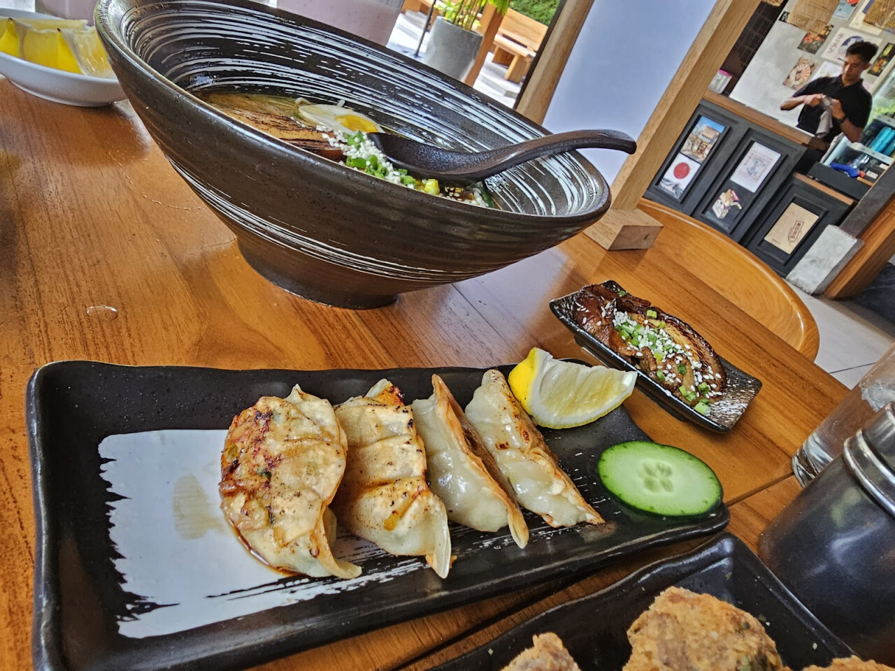 URU RAMEN & SUSHI GARDEN