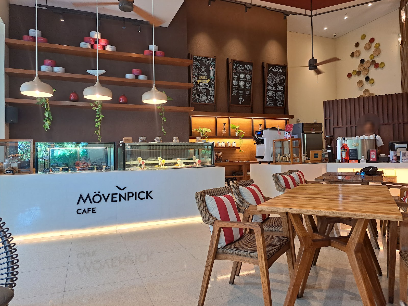 кафе Mövenpick Café 4